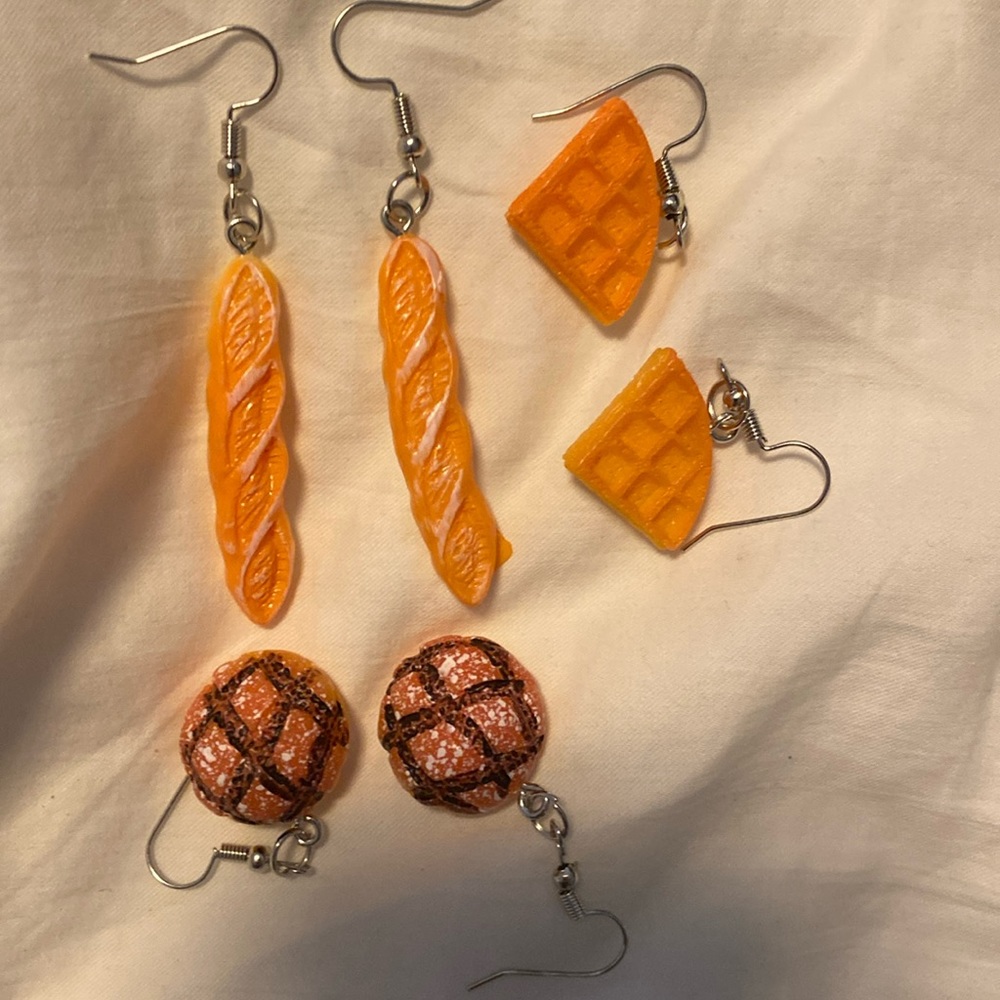 Free with $30 purchase French pastries earring set